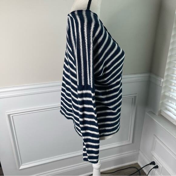 Vince striped linen blue V neck sweater‎ size small - Picture 3 of 7